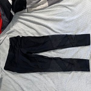 BNWT!! Victoria Secret Sport Mesh Leggings